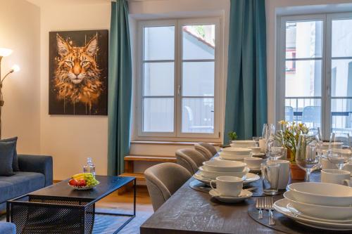 Spacious Apartment in Central Basel near Rhine - Special TOP LUX 14 Apartment, Basel, up to 8 guests