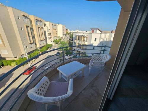 Modern S2 apartment with balcony and elevator