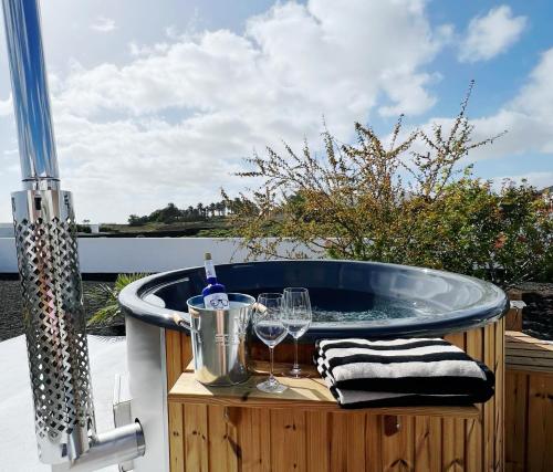 Chalet Emily mit Hot Tub und Meerblick