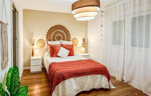 2 Bedroom Nice Apartment In Conil De La Frontera