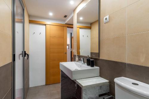 4256 - AB Les Corts BI