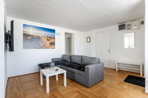 Villa Malinka Private Pool 150m to Beach Garden & BBQ