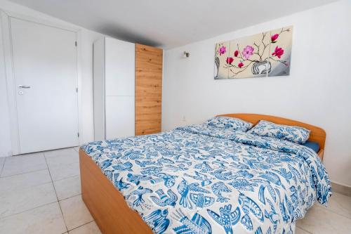 Villa Malinka Private Pool 150m to Beach Garden & BBQ