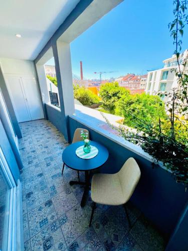 Lisbon 87 City Center Flat Ideal for Groups and Families