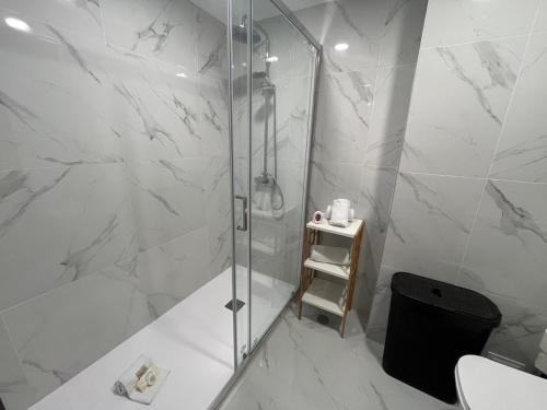 ApartAnita