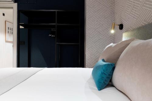 Edmond Vibes Puerta del Sol Suites photo 33