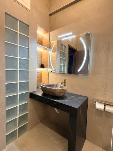 Solvy Areos Seaside Suite - Direct to Airport & City Center & Piraeus Port