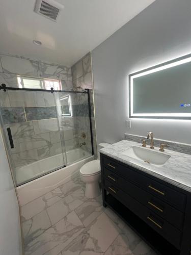 Lovely 2bedroom next to Santa Monica college photo 9