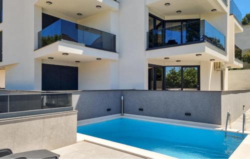 Amazing Apartment In Vrboska With House Sea View
