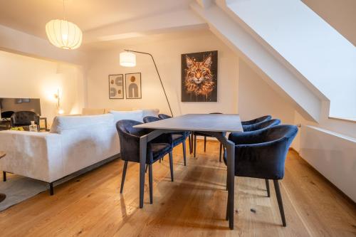 Spacious Apartment in Central Basel near Rhine - Special TOP LUX 34 Apartment, Basel, up to 8 guests