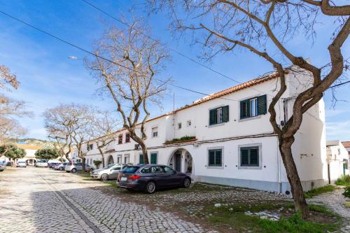 Cozy house 5 minutes from the beach - Caparica