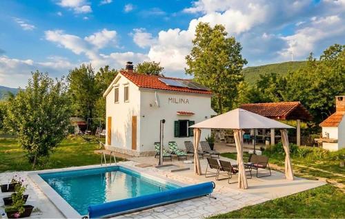 Gorgeous Home In Trilj