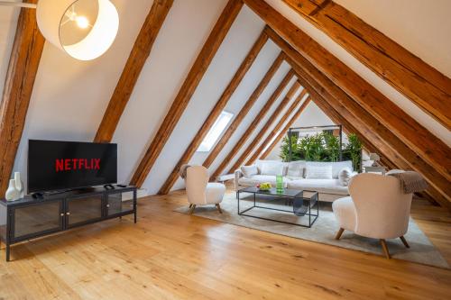 Spacious Apartment in Central Basel near Rhine - Special TOP LUX 42 Apartment, Basel, up to 6 guests