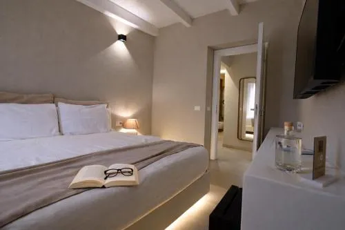 Hotel PI Arte Exclusive Suite photo 13