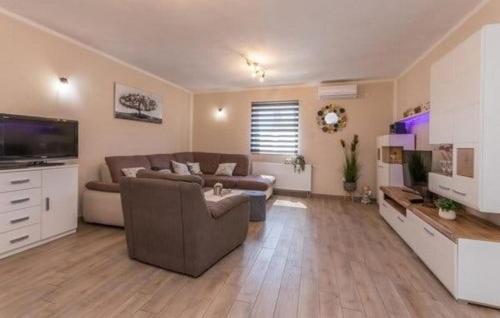 Family friendly house with a swimming pool Biograd na Moru, Biograd - 25459