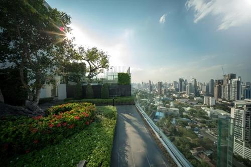 a view of a city from a building at Siamese Residence Sukhumvit 42 Bangkok in Bangkok