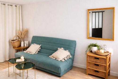 BLUE Studio cosy et calme proche du centre avec TV et Wifi photo 2