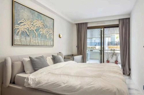 Stunning 3 bedrooms with terrace in Gray d'Albion