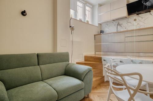 Hostmate - Milan - Benvenuto Cellini