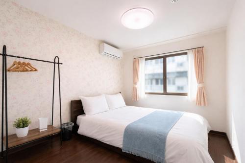 Easy to access Namba Dotonbori Nihonbashi airport