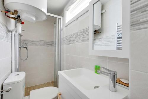 Charming Studio for 2 – Near Voltaire & 11th Arr Town Hall, Paris