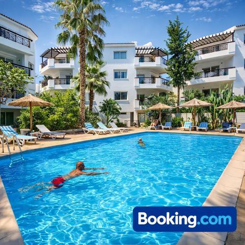 Artemis Cynthia Complex