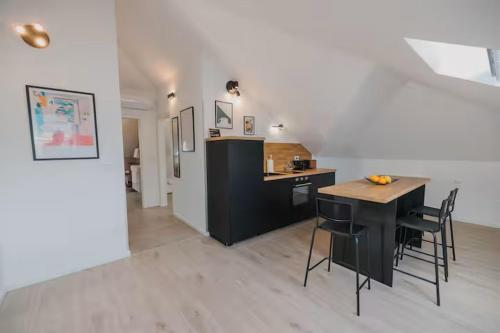 Capello- NEW apartment with a Old Town view