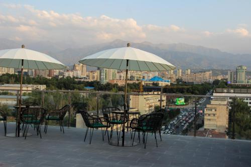 Resident Hotel Abay — Balcony/Terrace