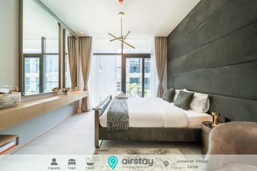 Airstay - Sleek Studio - Pool Views - JVC - Monthly Offer Available