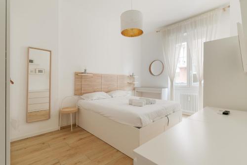 GuestHost - Cozy Balcony Flat close to Navigli