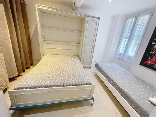 2 bdr 2 baths 2 mins Central near Croisette and Palais AC 317