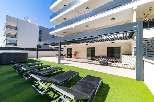 The Imperial Grand Residence by Belmont Realty