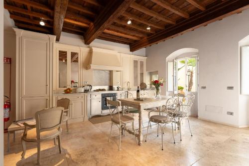 Keys of Italy - Proconsolo-Chic Loft by the Duomo