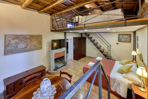 Piazza Navona Penthouse, Terrace & Roman Walls