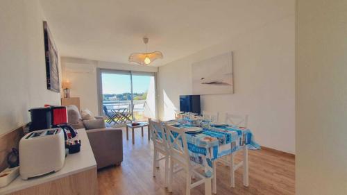 Au Bord du Lac & Golf avec Parking privé Clim Wifi - 4 personnes - ROSSIconciergerie - Linge inclus