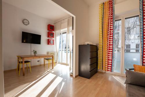 Grossich Open Space Apartment near Lambrate Station & Politecnico