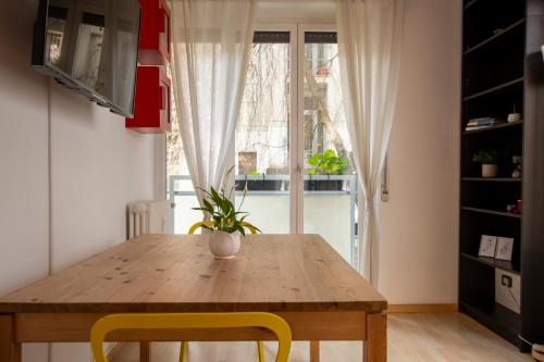 Grossich Open Space Apartment near Lambrate Station & Politecnico