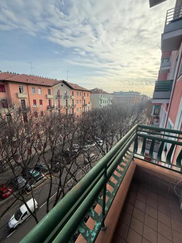 Cozy Private Room wt Balcony in Città Studi