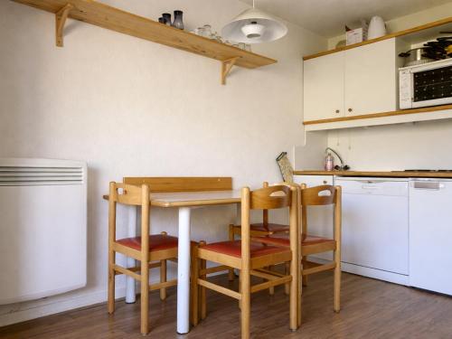 Charmant studio pour 3 pers. avec balcon, au pied des pistes, Reberty 2000 - FR-1-452-385