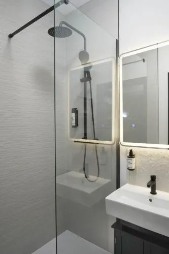 The Sixty 19 Stylish Studios and Apartments in Cardiff photo 86