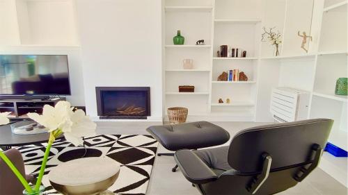 Modern 3 Bedroom Villa with Private Pool & Roof Terrace - Vilamoura