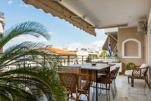 Riviera Coastal Escape, Athens