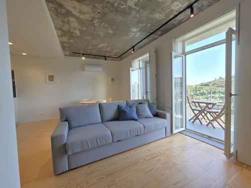 Miradouro River Views & Patio by PortoCityHosts