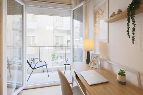 Superior 3BR, 3KingBeds, City Center, Balcony