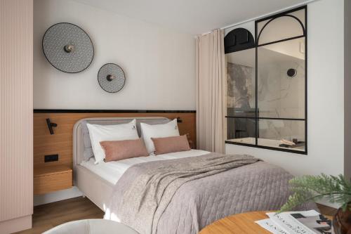 Love Story Studio with Jacuzzi by Lion Apartments