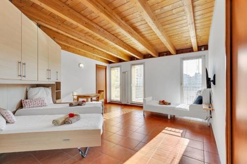 Alessia's Flat - Michetti