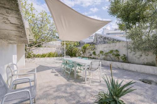 The Fig Tree House