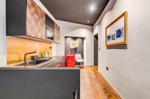 Booza 69 Luxury Rooms