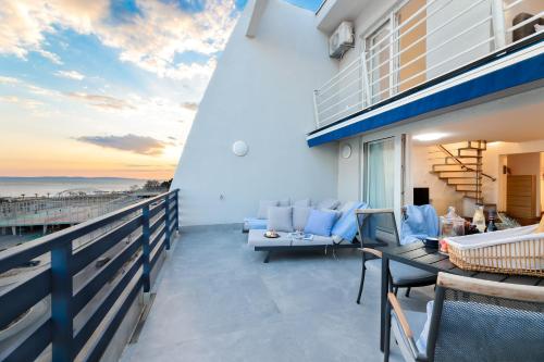 VELEBOS SUPERIOR APARTMENT - spacious luxury four-room apartment on 220 m2 - panoramic view of the sea and islands - prestigious location by the sea to the new city center of Žnjan - top amenities - free garage parking space