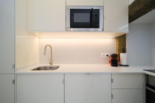 Amazing Vintage Flat in Principe Real Lisbon